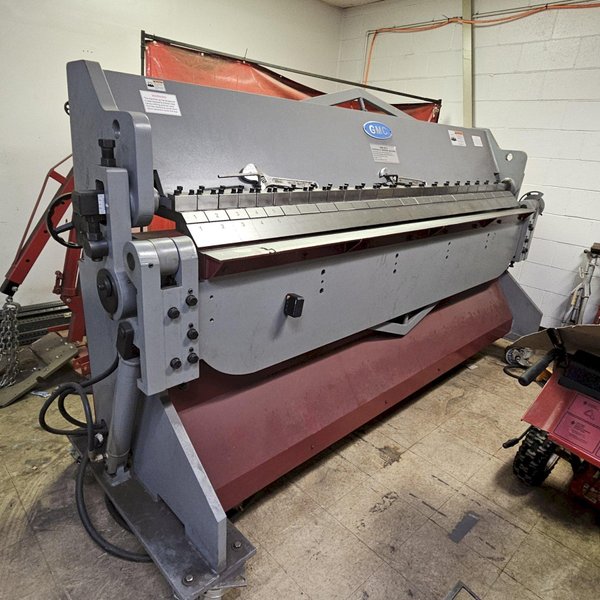 8' X 10GA GMC MODEL HBB-0810 HYDRAULIC BOX AND PAN BRAKE. STOCK # 0560425.