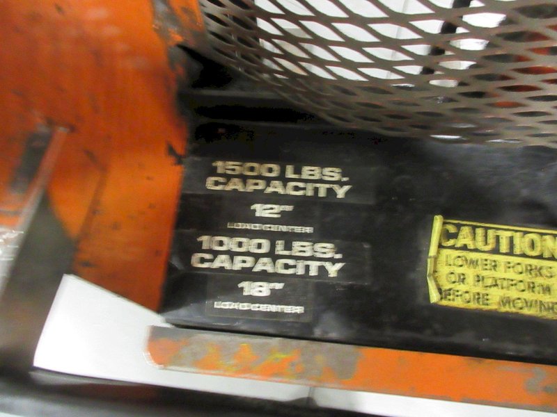 Economy CWF-56-26 Electric Straddle Pallet Stacker- Auction Item