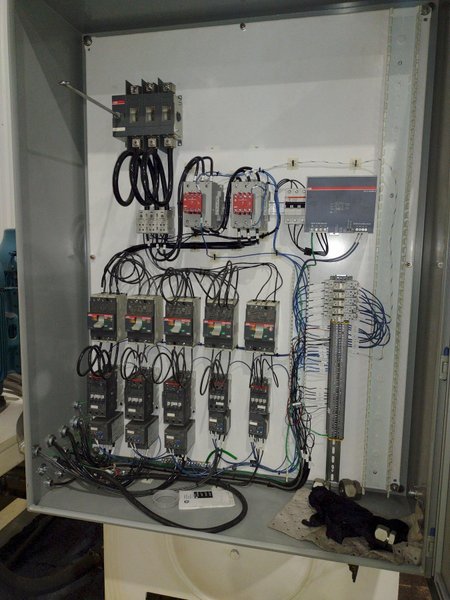 200 TON AMD 4-POST TIE-ROD FRAME HEAVY DUTY HYDRAULIC PRESS &amp; MULTI-PRESSURE HYDRAULIC UNIT: STOCK #19452