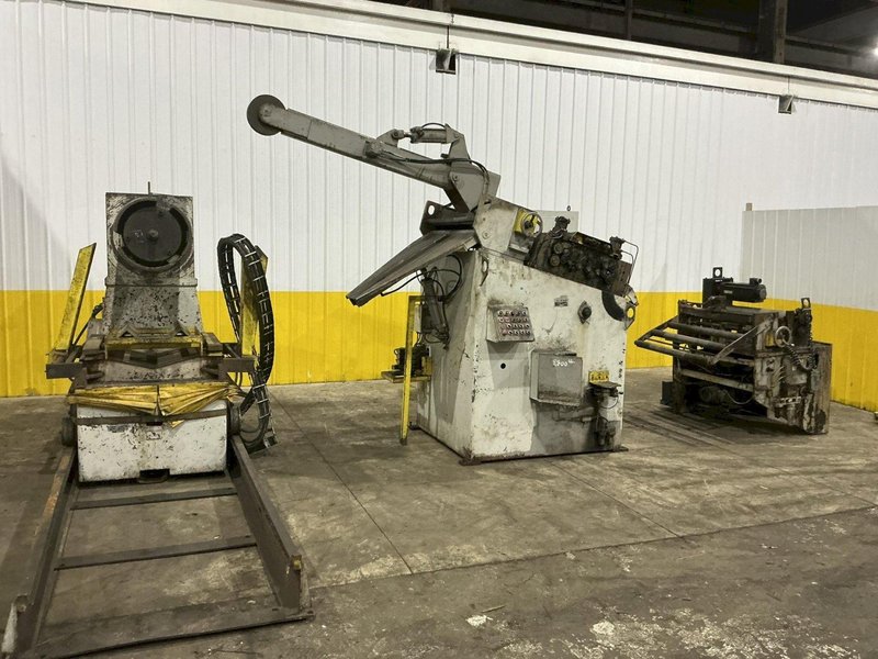 30,000 LBS X 36" PERFECTO COIL FEED LINE, COIL REEL UNCOILER &amp; STRAIGHTENER: YOBRO #24871