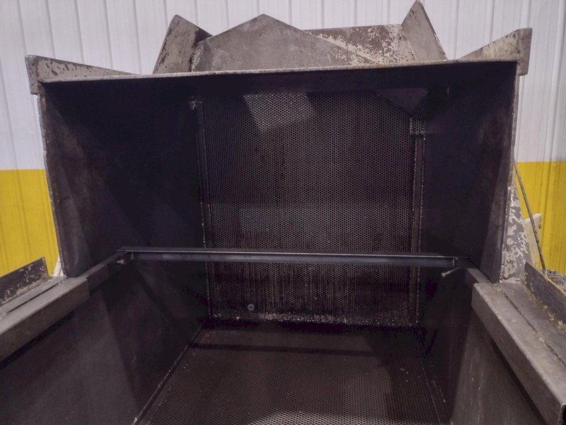 33" 39" x 51"  HYDRAULIC CELL BIN PARTS DUMPER: YOBRO #25026