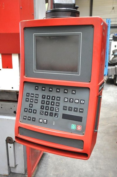 Beyeler Bystronic - PR6 200 ton x 4100 mm CNC