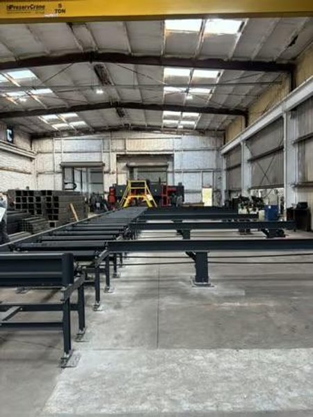 Akyapak 3ADM 1200 3-Spindle 10-Axis CNC Drilling Line, 2025 – 51″ x 23″ AST1300 Double Miter Bandsaw, Chip Conveyor, Transfer Tables