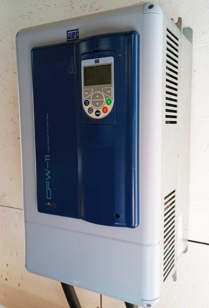 25 HP Becker VTLF 2.500/0-79 Vacuum Pump, 2019 – Single Phase Ready, Vectrue CFW-11 Inverter Included, Single Stage, Oil Free, Low Usage