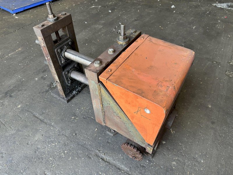 (20) 3&quot; X 18&quot; YODER MODEL # M3 RAFTED ROLL FORMING HEADS: STOCK #78332