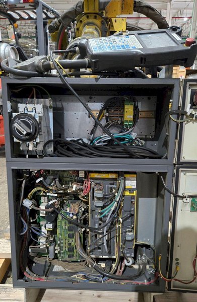FANUC R-2000IB/210F + R30IB ROBOT ARM AND CONTROL CABINET USED