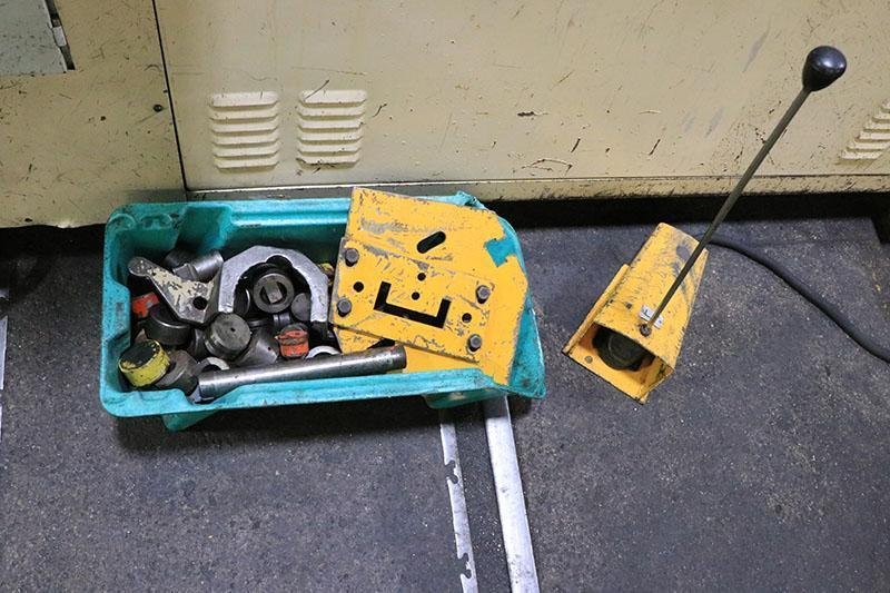 77 TON GEKA DUAL CYLINDER HYDRAULIC IRONWORKER MODEL HYD-70SD