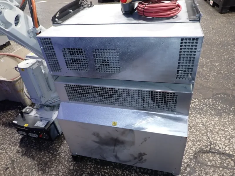 ABB ROBOT  -  IRB 2600