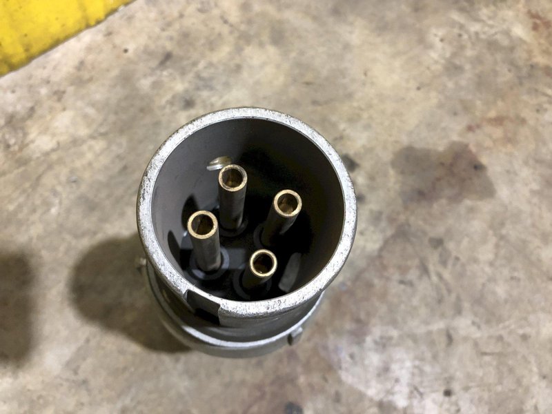 600V APPLETON ACP6034BC 3 WIRE 4 POLE POWERTITE METALLIC SLEEVE CLAMPING RING PLUG: STOCK 18972