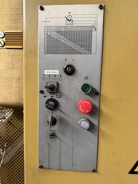 Beyeler - RH 100 ton x 3100 mm CNC