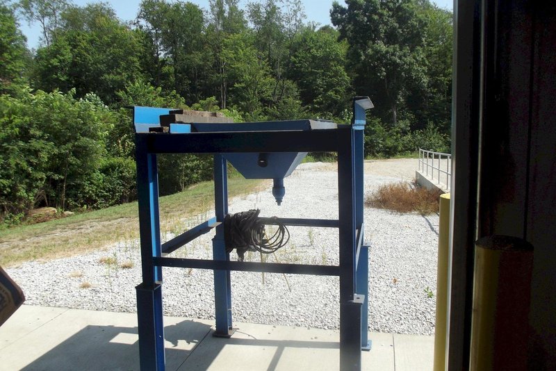 completely rebuilt Redford model cb16 cold box core machine with plc controls and mixer