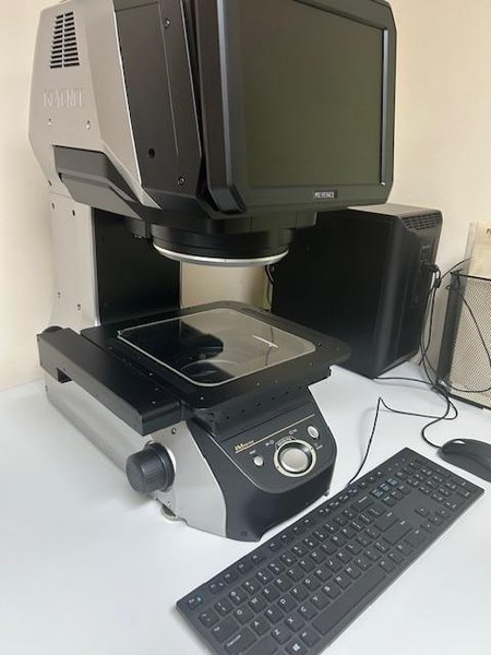 Keyence IM-7001 Image Dimension Measurement System, 2017 – IM-7020 Head Unit