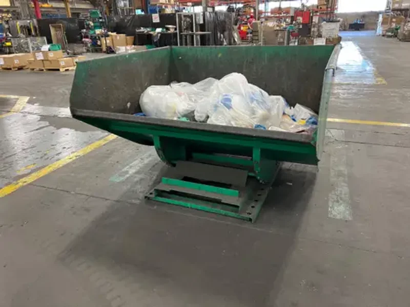 MCCULLOUGH INDUSTRIES SELF DUMPING HOPPER: STOCK #23336