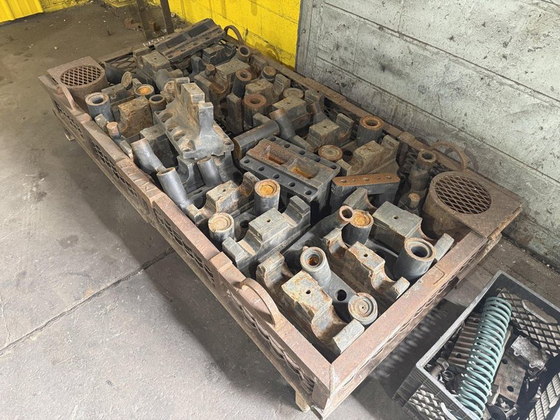 2001 BERCO PT250 TRACK PRESS WITH WTC TRACKMASTER IMPACT WRENCH &amp; CONVEYOR: YOBRO #24374