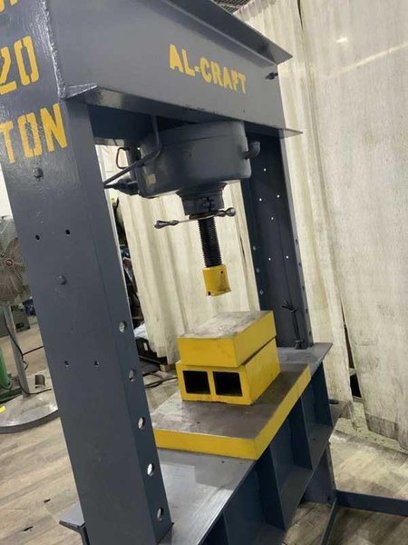 75 TON DAKE MODEL 75H 75-TON H-FRAME HYDRAULIC SHOP PRESS: STOCK # 4149