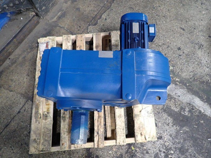 SEW-EURODRIVE 10 HP GEAR MOTOR