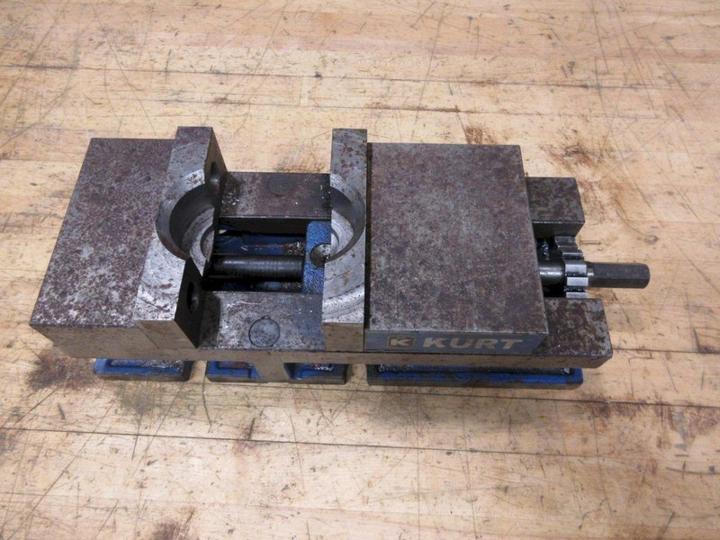 Kurt 3600V 6" Machine Vise- Auction Item