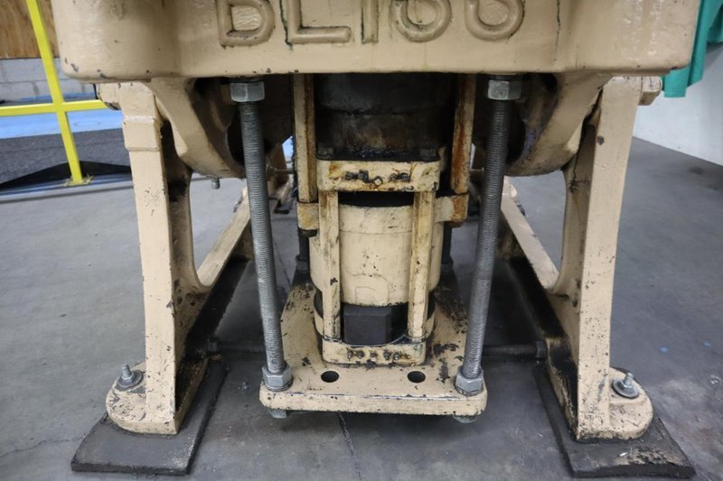 Bliss 21-1/2 OBI Punch Press, 60 Ton Back Geared, 3.75" Stroke, Air Clutch Brake- Auction Item