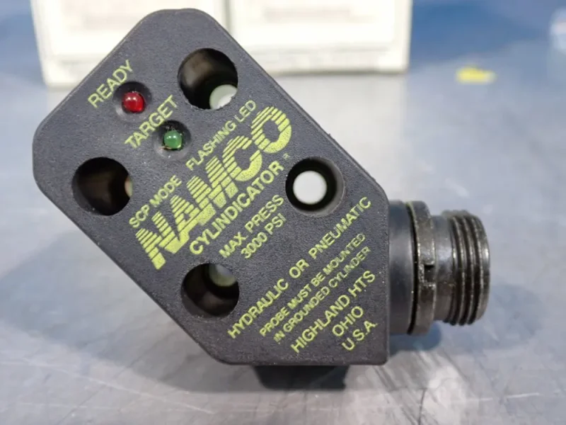 NAMCO CONTROLS 3000 PSI CYLINDICATOR PROXIMITY SWITCHES  -  EE230-31320