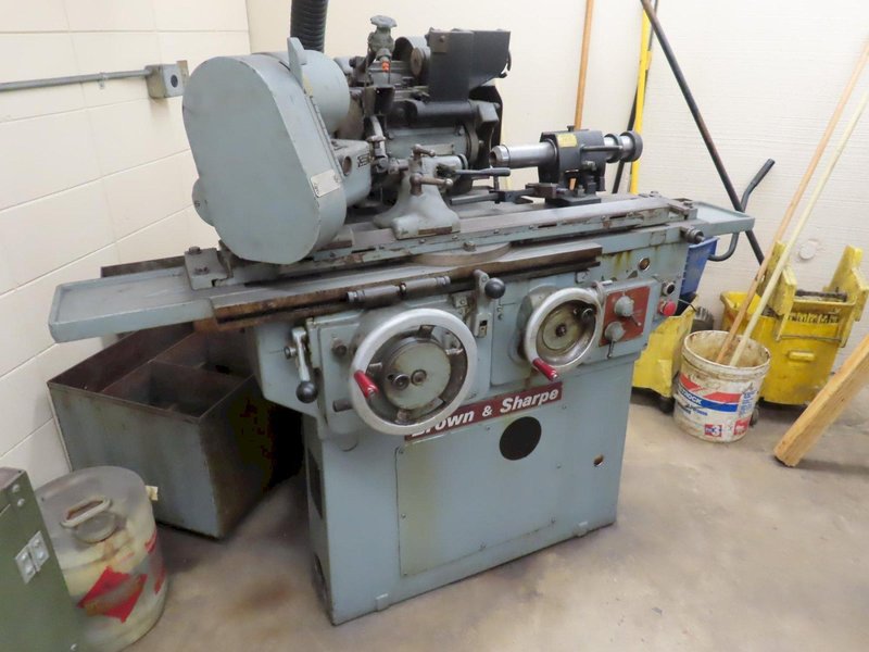 Brown &amp; Sharpe #13 Universal Tool and Cutter Grinder, Motorized Workhead, ID Attachment- Auction Item