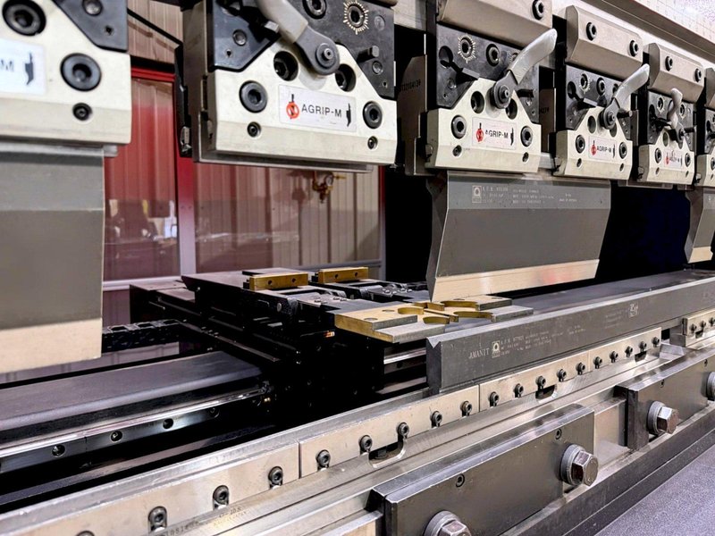 Amada HG 2204 243 Ton x 14' Bed Hydraulic Press Brake