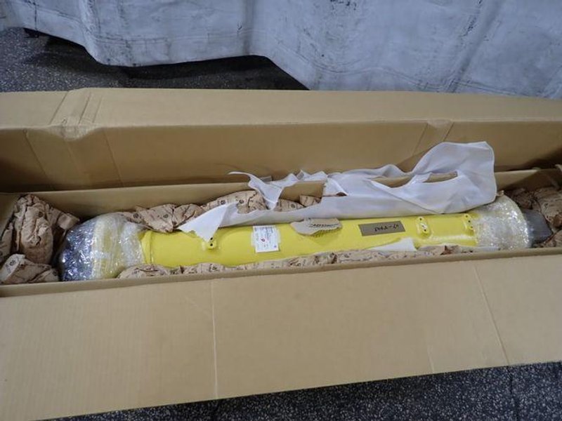 Fanuc Robot Arm - A290-7327-v403