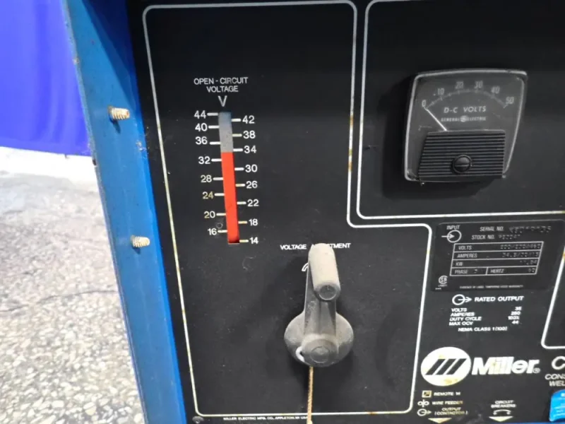 MILLER 250 AMPS WELDING POWER SOURCE  -  CP-250 TS