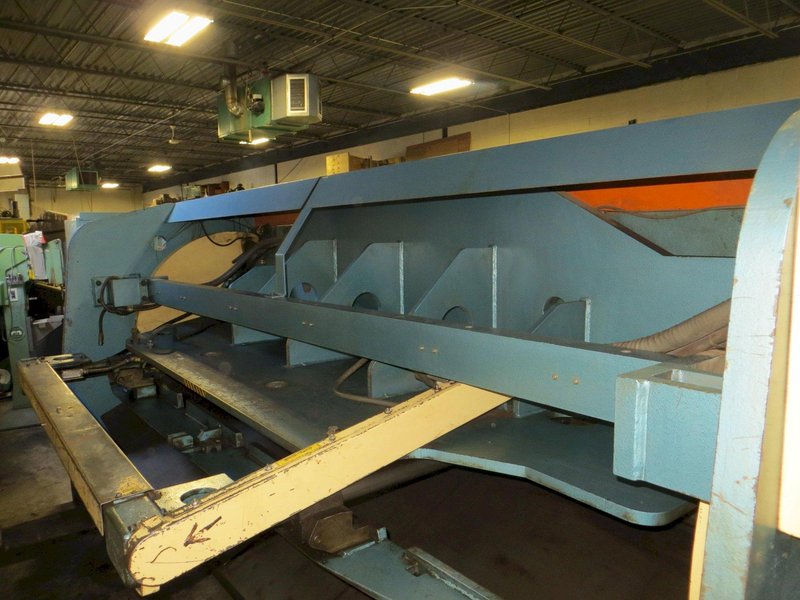 1/4" x 10 ft. Amada Mechanical Power Shear Model M-3060