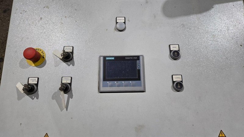 NEUERO CONTROL PANEL FOR LITING JACKS PANEL USED