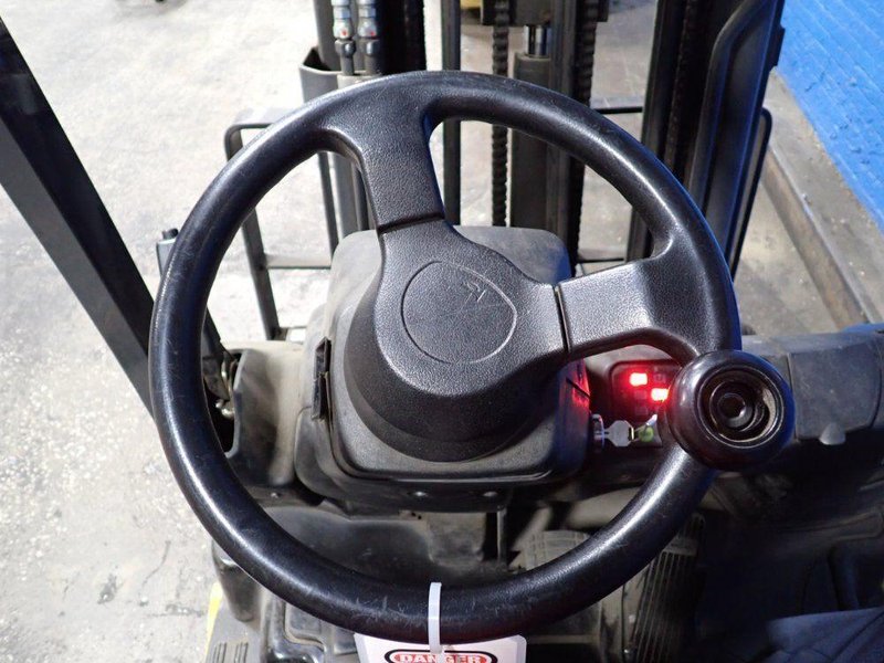 KOMATSU 2600 POUNDS ELECTRIC FORKLIFT  -  FB18MU-12