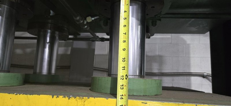 650 Ton Newman Hydraulic Press, 1990 – 7′ x 3′