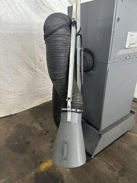 SMOKEMASTER PORTABLE FUME EXTRACTOR. STOCK # 1170323.
