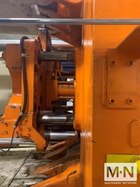 1000 TON 148 OZ UBE MODEL UZ1000 INJECTION MOLDING MACHINE MFG 2013