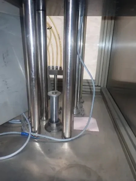 RIGAO RGNF-30B FULL AUTO FILLING &amp; SEALING MACHINE  -  RGNF30B