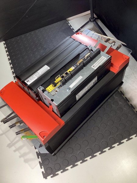 SEW EURODRIVE MDX60A0370-503-4-00 Movidrive A Frequency Inverter 185kW 500V USED