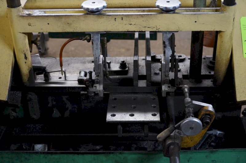 9" X 17" WELLS W9 HORIZONTAL BANDSAW. STOCK # 1261722