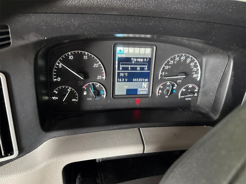 2021 Freightliner PT126SLP - Cascadia 3AKJHHDR2MSMY4212