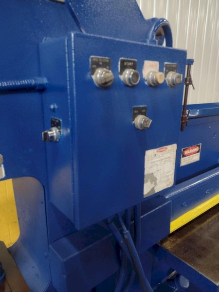 80 TON MIDWEST MODEL #150-80DE HYDRAULIC IRONWORKER: STOCK #17220