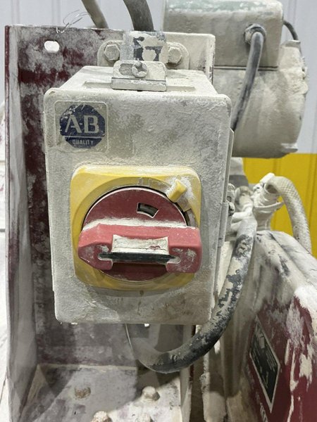 7.5 HP X 20" MK WET BRICK AND BLOCK SAW: YOBRO #25031