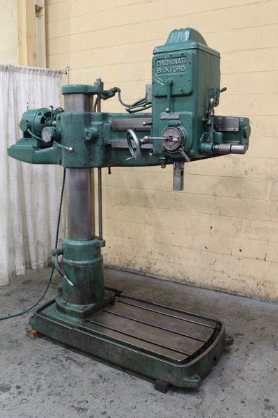 3&#039; X 9&#039; CINCINNATI BICKFORD RADIAL DRILL; STOCK #72420