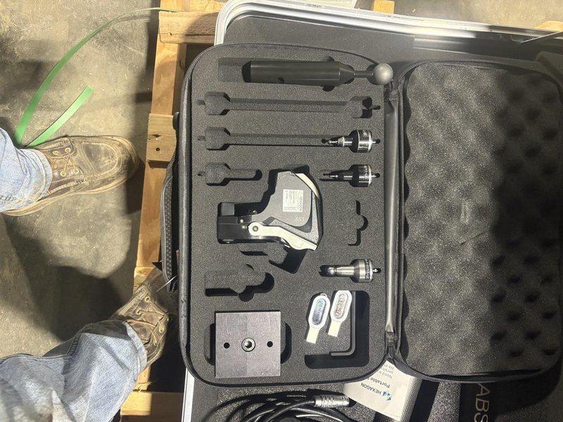 Hexagon Absolute Arm 8540, 2022 – 7-Axis Portable CMM Measurement Robot Arm (2)