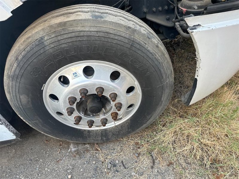 2019 Freightliner Cascadia 1FUJHHDR5KLKM7237