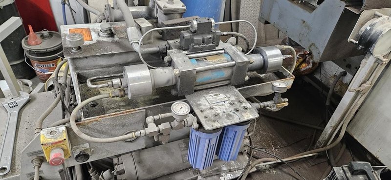 6′ x 12′  Flow Mach 2 2031B Waterjet, 2013