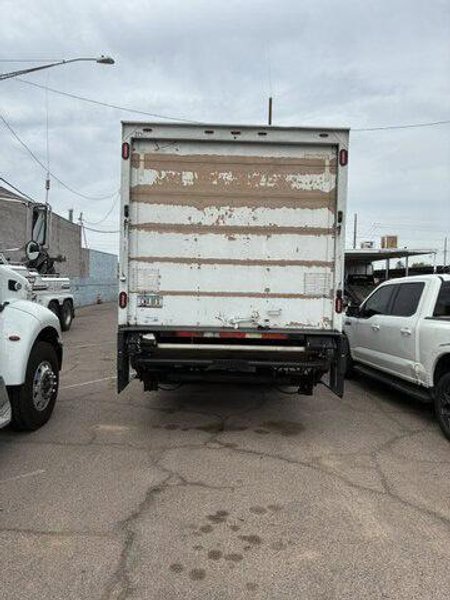 Hino 238A 26′ Box Truck, 2016 – 23,000 LB GVWR, Allison Automatic