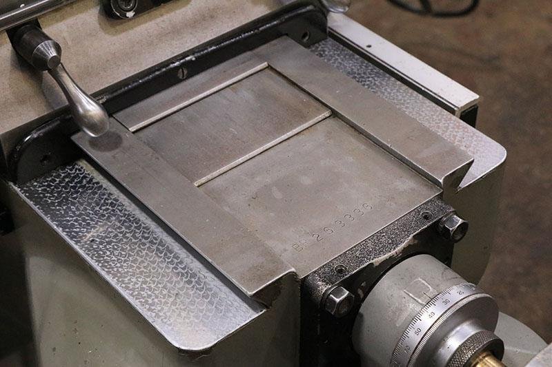 BRIDGEPORT VERTICAL MILLING MACHINE, MODEL SERIES I