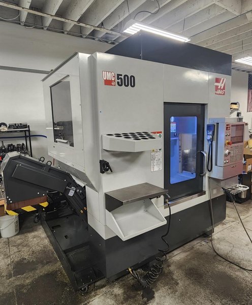 Haas UMC 500 Universal Machining Center, 2020 – 15,000 RPM Spindle, TSC, HSM, Chip Auger, WIPS