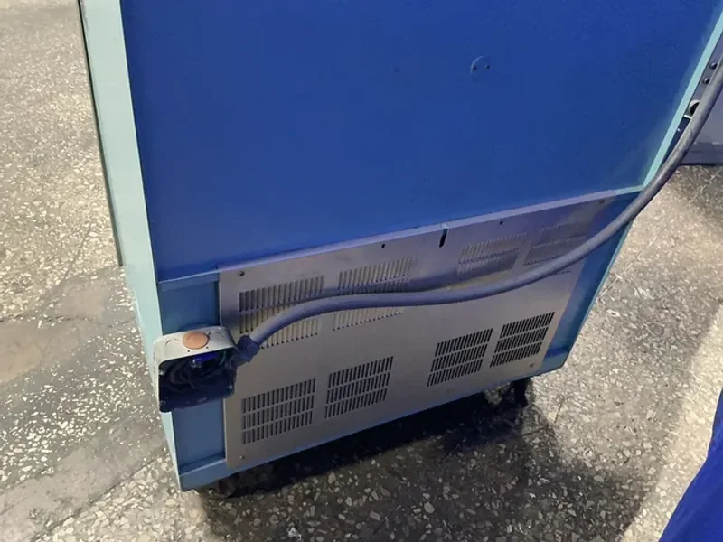 BLUE M 650* F / 343* C ELECTRIC OVEN  -  POM-336B-1