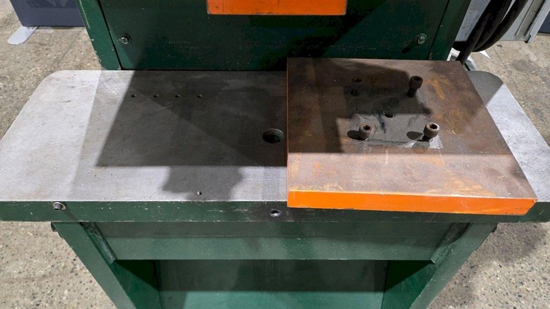 HMI PJP 5807 Hydraulic Press USED