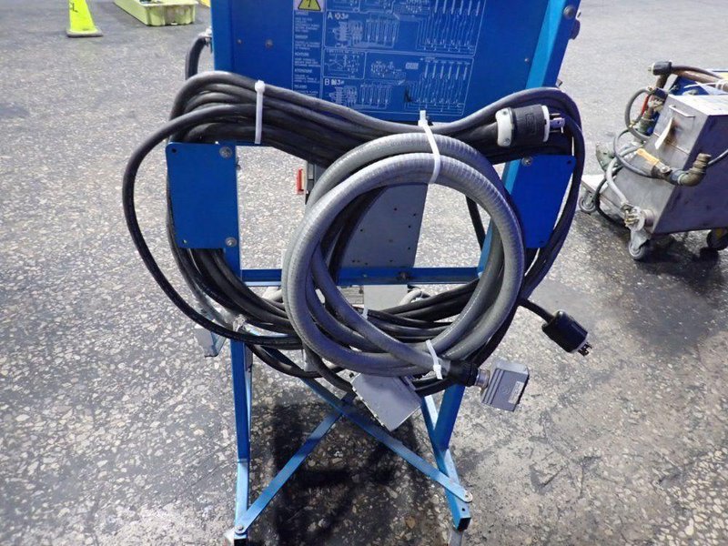 D-M-E COMPANY TEMPERATURE CONTROLLER