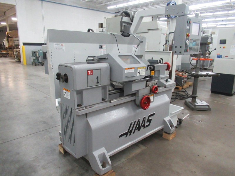 Haas TL-1 CNC Toolroom Lathe with Tailstock, 3 Jaw Chuck, Coolant, Tool Post, 5C Closer